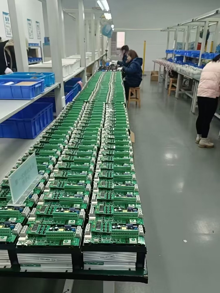 电力调解器在运行时最大电流逐步降低是为什么？？？？？